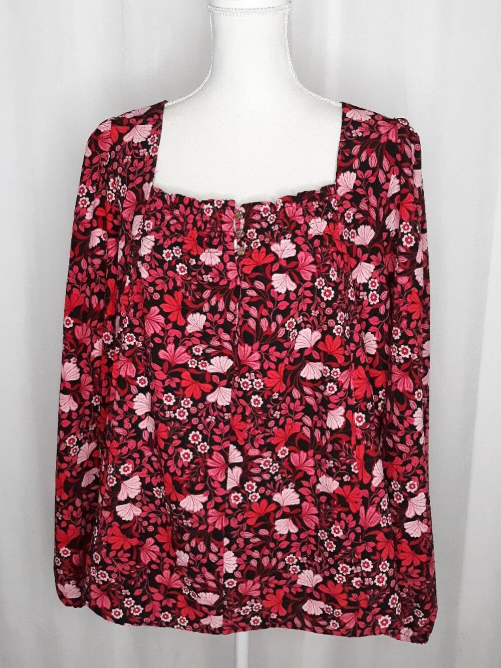 Draper James Square Neck Black/Red Ginko Print Blouse